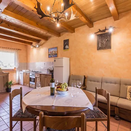 Holiday home Tranquil In Kvarner Near Kupa River Brod Moravice