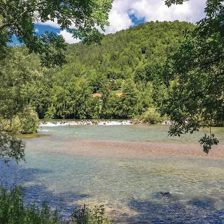 Vikendica Tranquil In Kvarner Near Kupa River