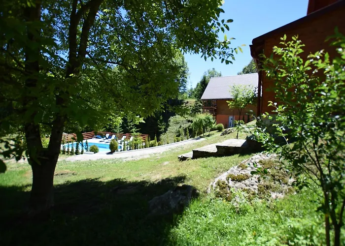 Tranquil In Kvarner Near Kupa River Vikendica